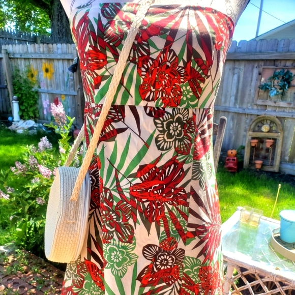 GAP Dresses & Skirts - Gap Stretch A- Line Strapless Floral Dress Size 6 EUC